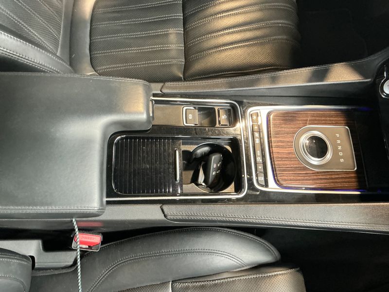 Jaguar F-Pace 30d Portfolio AWD 2017 – снимка 30