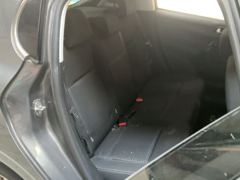 Peugeot 208 1.2 PureTech Allure 2019 – снимка 19