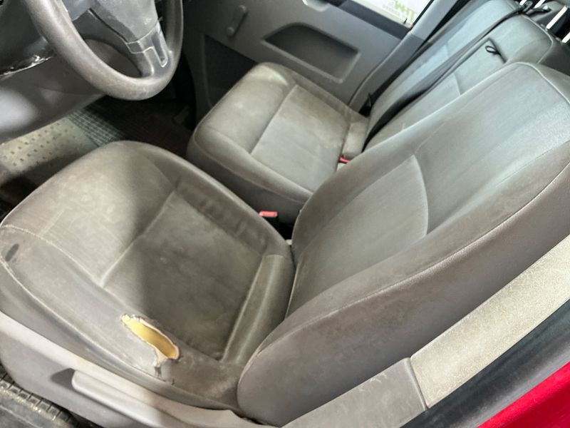 Volkswagen T5 Transporter 2.0 TDI Kasten-Hochdach lang 2010 – снимка 37