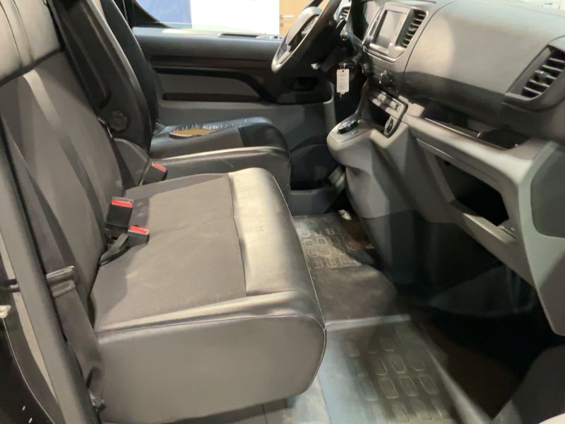 Peugeot Expert 2.0 Blue-HDi Premium Pack 2018 – снимка 16