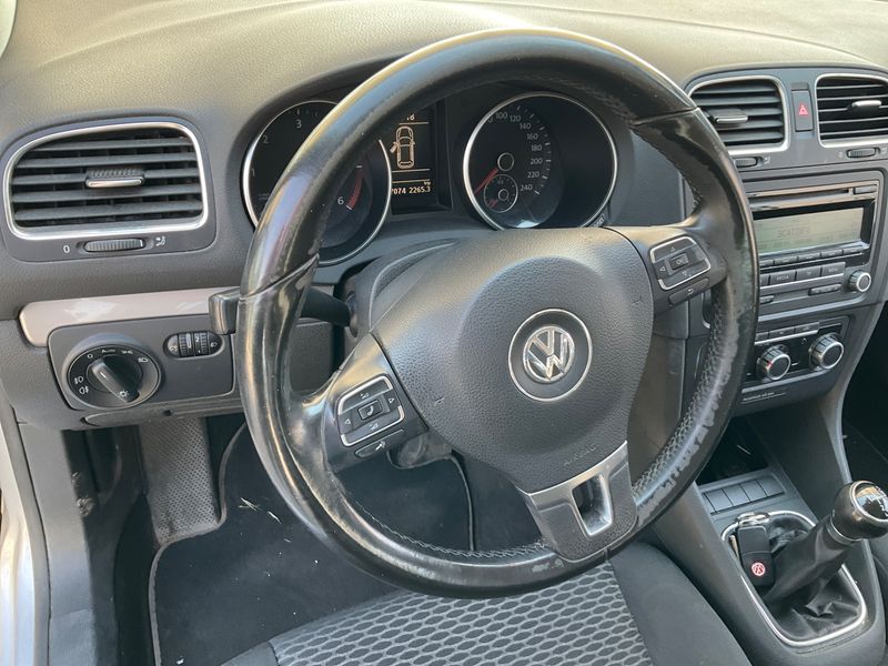 Volkswagen Golf VI 1.6 TDI Advance 2009 – снимка 28