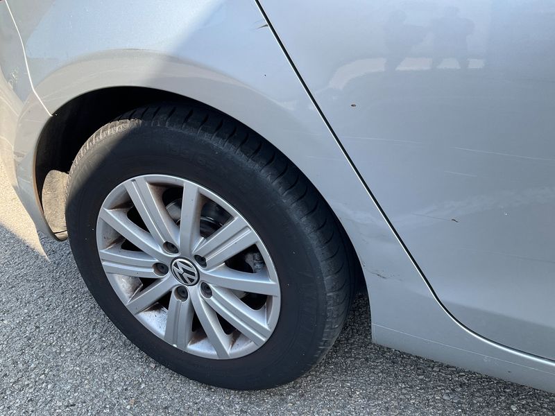 Volkswagen Golf VI 1.6 TDI Advance 2009 – снимка 23