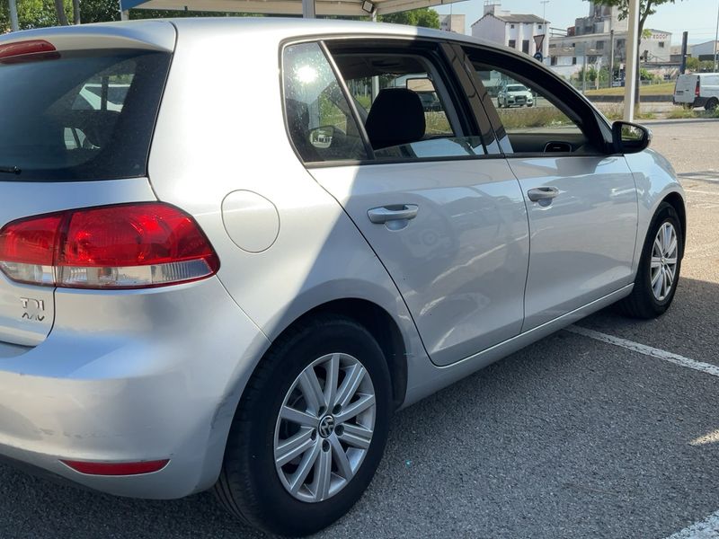 Volkswagen Golf VI 1.6 TDI Advance 2009 – снимка 8