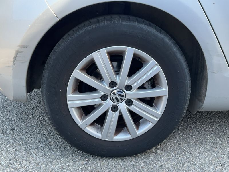 Volkswagen Golf VI 1.6 TDI Advance 2009 – снимка 9