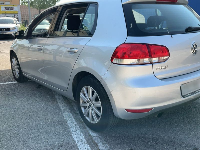 Volkswagen Golf VI 1.6 TDI Advance 2009 – снимка 6