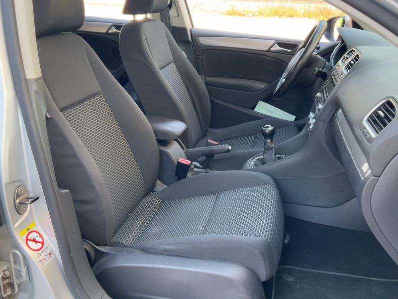 Volkswagen Golf VI 1.6 TDI Advance 2009 – снимка 16