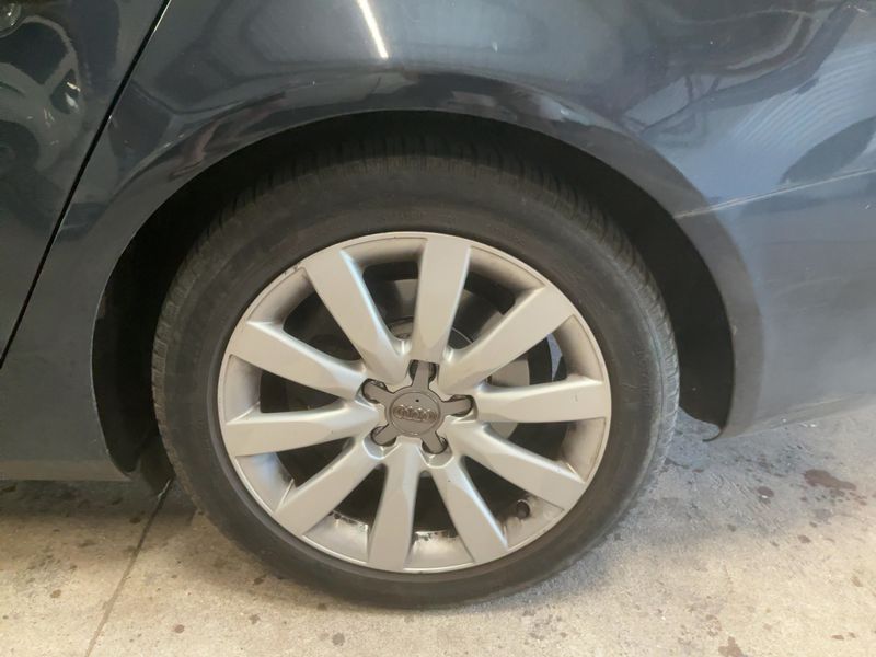 Audi A4 3.0 V6 TDI quattro Attraction 2012 – снимка 5