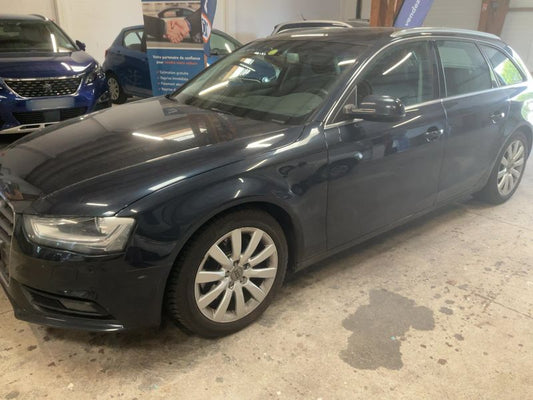Audi A4 3.0 V6 TDI quattro Attraction 2012 – снимка 2