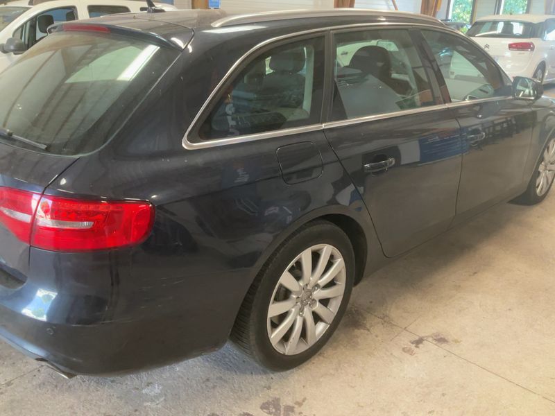 Audi A4 3.0 V6 TDI quattro Attraction 2012 – снимка 8