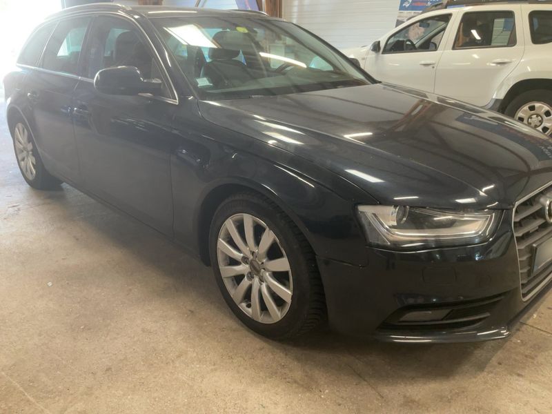Audi A4 3.0 V6 TDI quattro Attraction 2012 – снимка 12