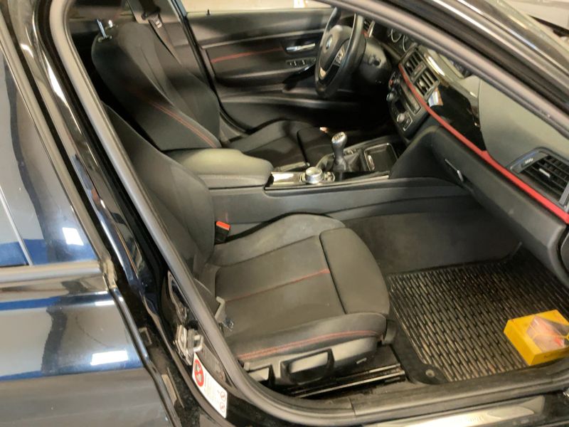BMW 3er 316i 2013 – снимка 16