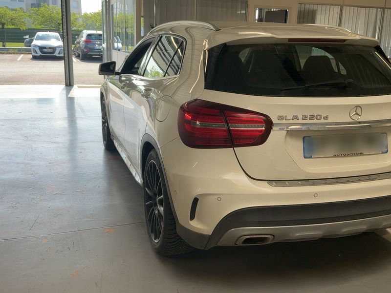 Mercedes-Benz GLA-Klasse GLA 220 d 4Matic Fascination 2017 – снимка 6