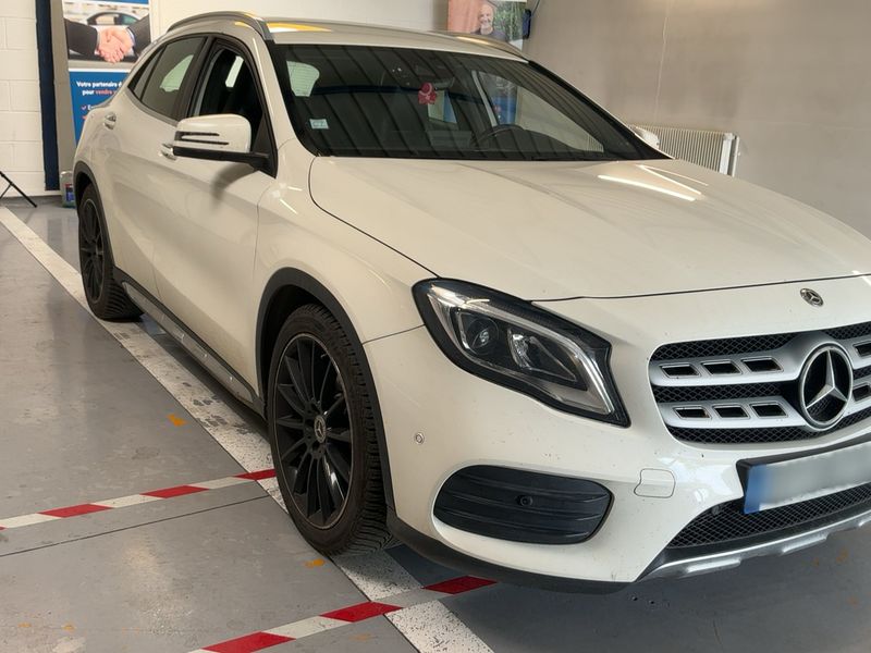 Mercedes-Benz GLA-Klasse GLA 220 d 4Matic Fascination 2017 – снимка 12