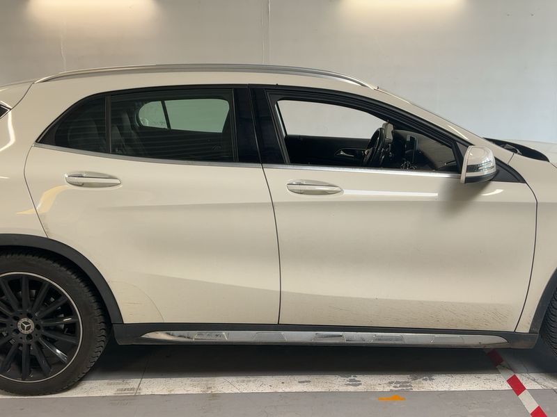 Mercedes-Benz GLA-Klasse GLA 220 d 4Matic Fascination 2017 – снимка 10
