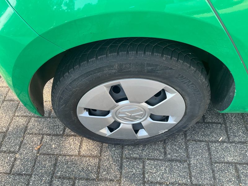 Volkswagen up! 1.0 Move up! 2017 – снимка 9