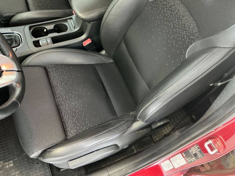 Hyundai i30 1.6 CRDi Premium 2019 – снимка на щета