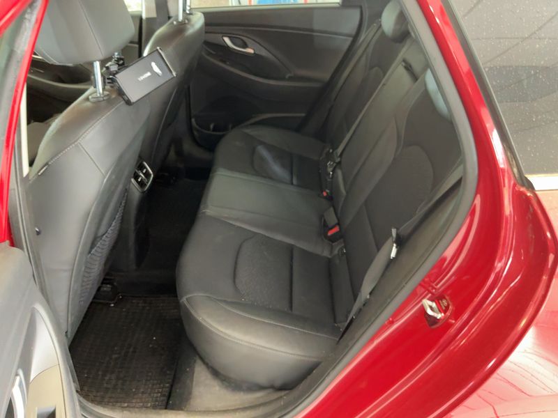 Hyundai i30 1.6 CRDi Premium 2019 – снимка 14