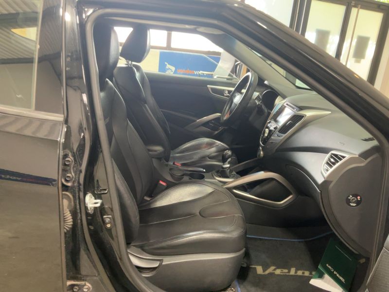 Hyundai Veloster 1.6 Turbo 2012 – снимка 16