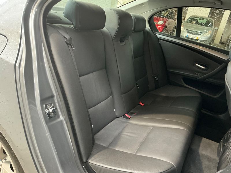 BMW 5er 520d 2009 – снимка 14