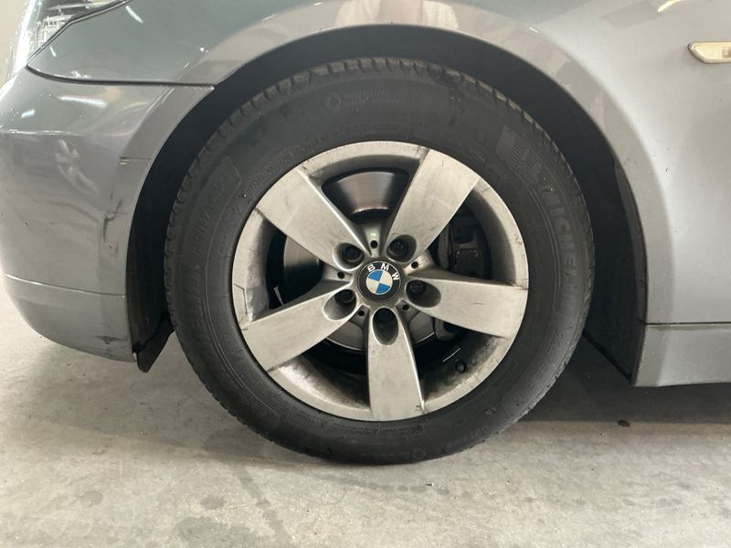 BMW 5er 520d 2009 – снимка 16