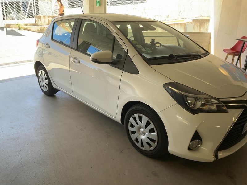 Toyota Yaris 1.4 D-4D Business 2016 – снимка 12