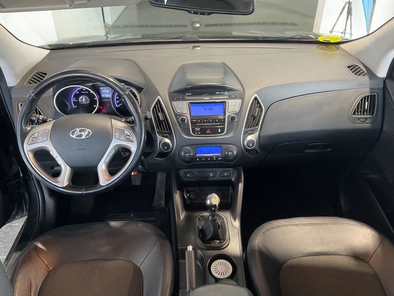 Hyundai ix35 1.7 CRDi Classic 2WD 2013 – снимка 17