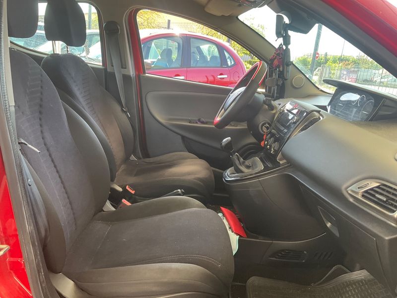 Lancia Ypsilon 1.3 JTD Gold 2013 – снимка 3
