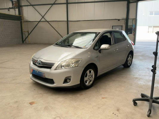 Toyota Auris 1.8 Hybrid Dynamic 2012 – снимка 1