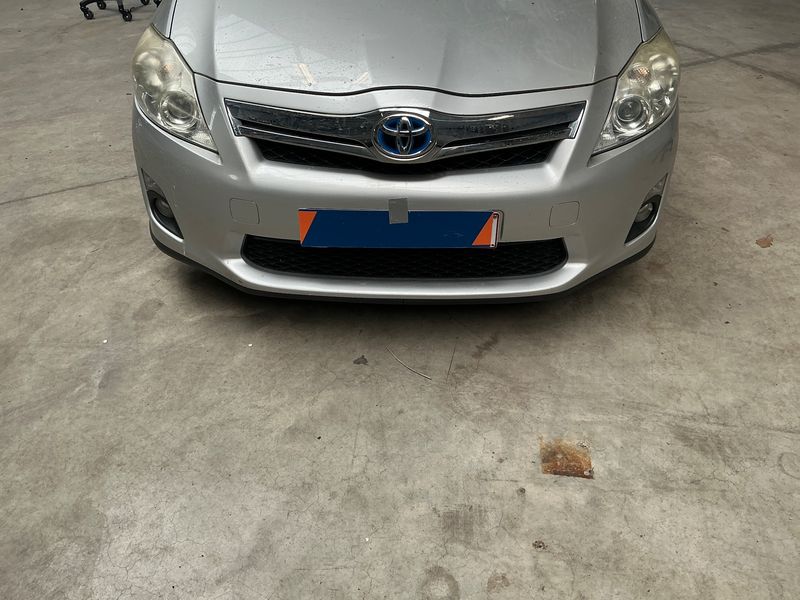 Toyota Auris 1.8 Hybrid Dynamic 2012 – снимка 40