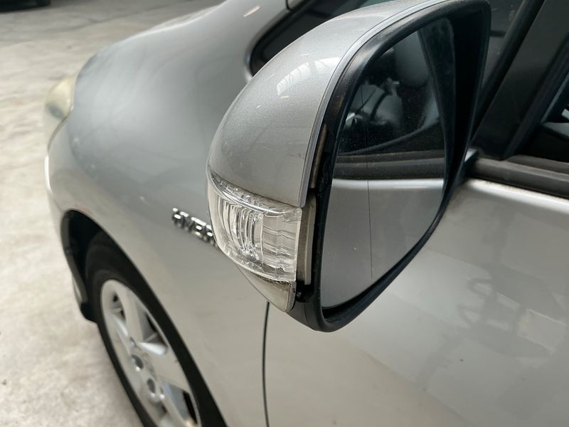 Toyota Auris 1.8 Hybrid Dynamic 2012 – снимка 23