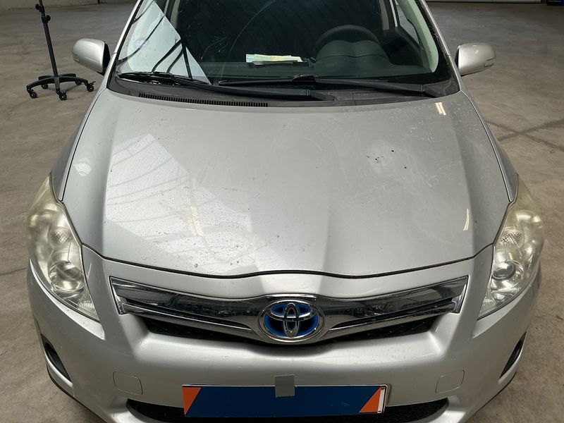 Toyota Auris 1.8 Hybrid Dynamic 2012 – снимка 41