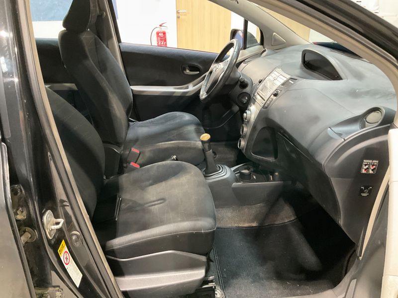Toyota Yaris 1.4 D-4D Luna 2008 – снимка 3