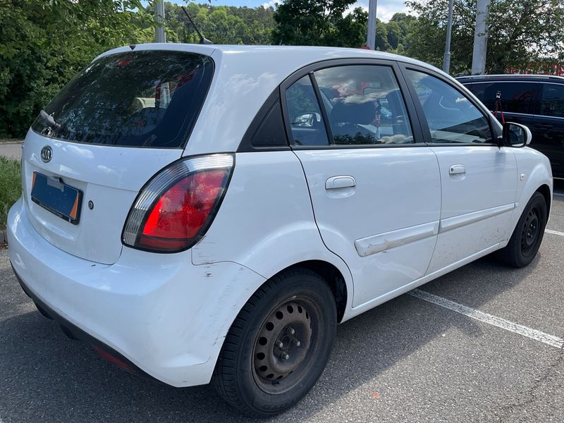 Kia Rio 1.4 Vision 2011 – снимка 2