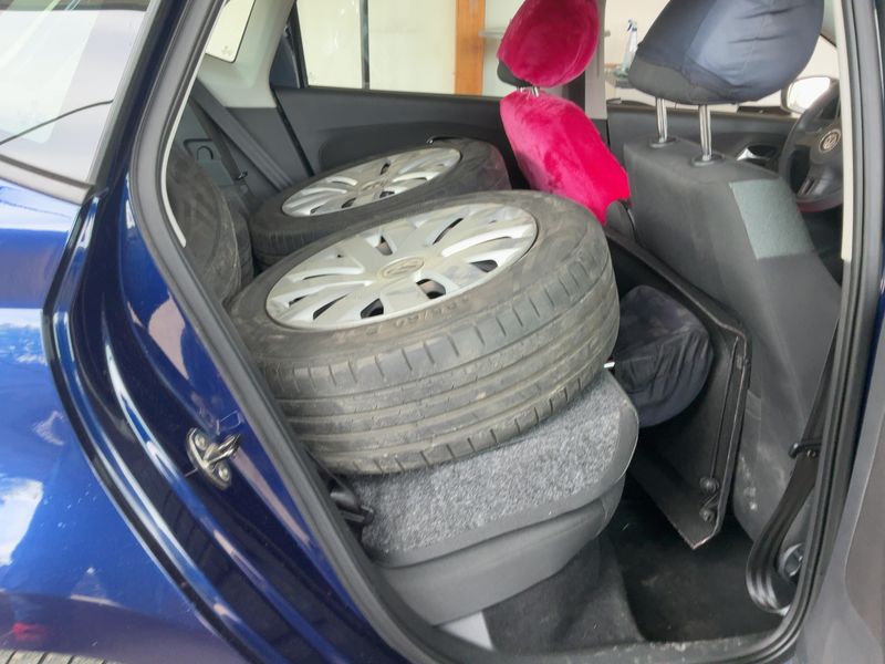 Volkswagen Polo 1.2 Comfortline 2010 – снимка 20