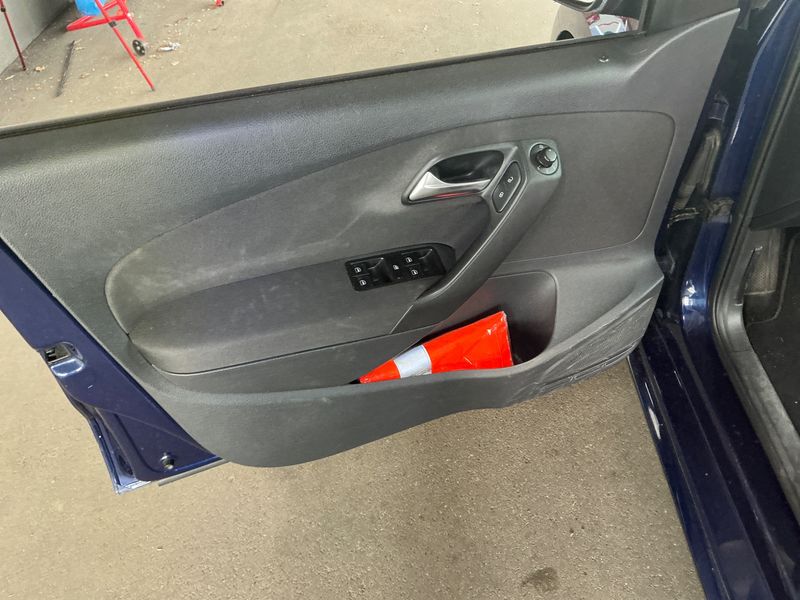 Volkswagen Polo 1.2 Comfortline 2010 – снимка 44