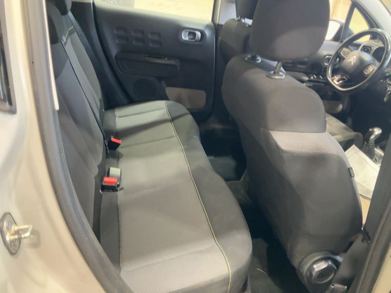 Citroen C3 1.2 PureTech Shine 2017 – снимка 19