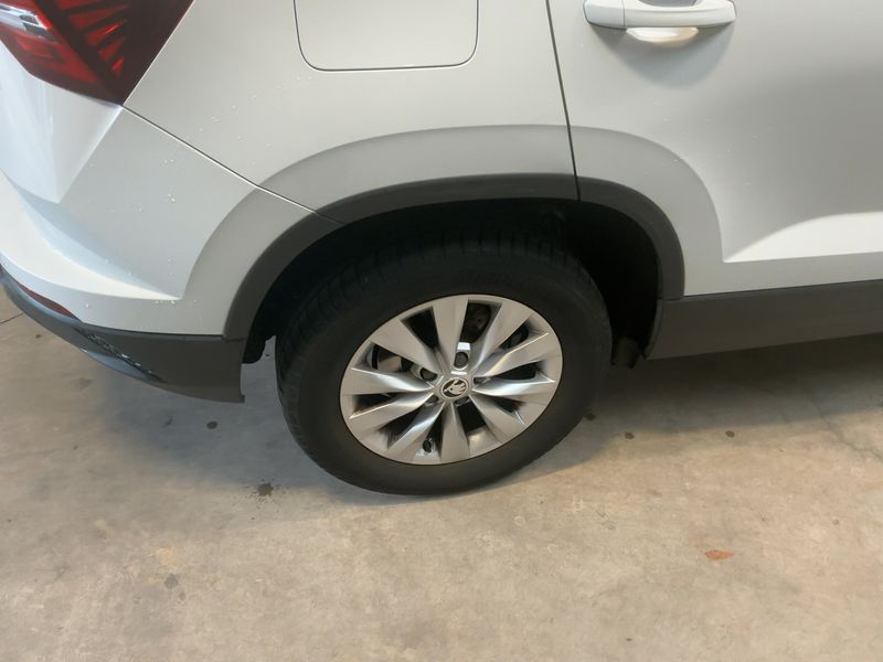 Skoda Karoq 1.5 TSI ACT Ambition 2023 – снимка 9