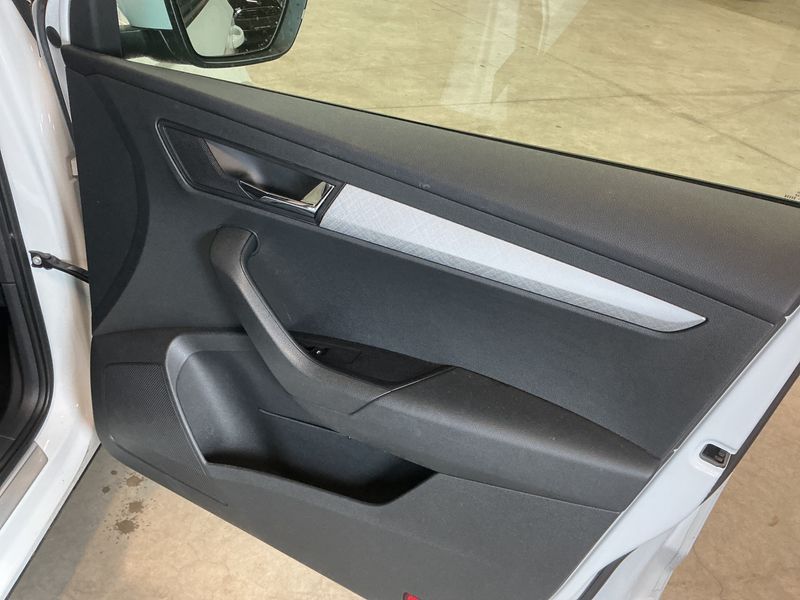 Skoda Karoq 1.5 TSI ACT Ambition 2023 – снимка 25