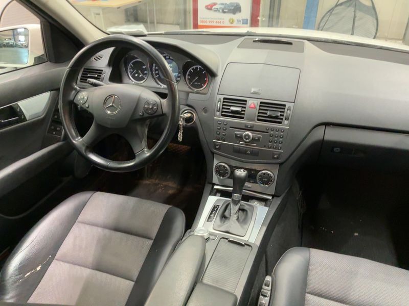 Mercedes-Benz C-Klasse C 220 CDI T BlueEfficiency Avantgarde 2011 – снимка 18