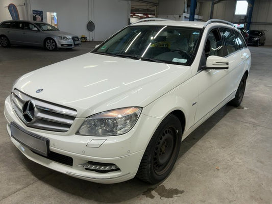 Mercedes-Benz C-Klasse C 220 CDI T BlueEfficiency Avantgarde 2011 – снимка 1