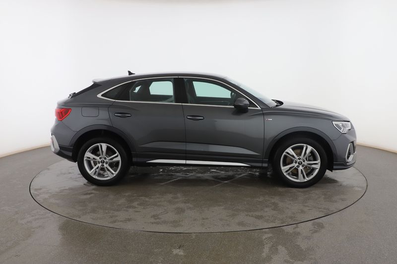 Audi Q3 Sportback 45 TFSIe S line 2024 – снимка 10