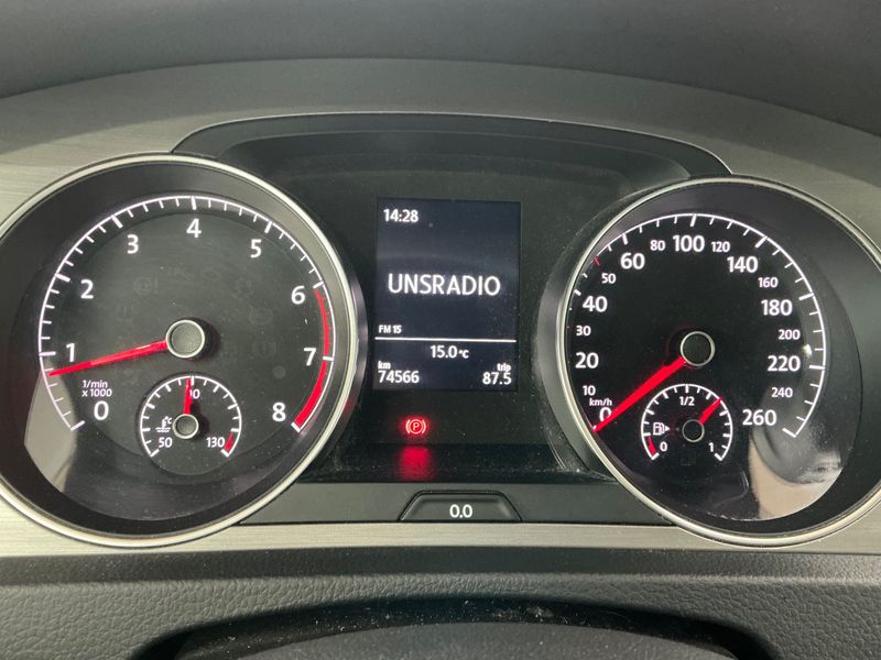 Volkswagen Golf VII 1.2 TSI Comfortline BlueMotion Tech 2014 – снимка 18
