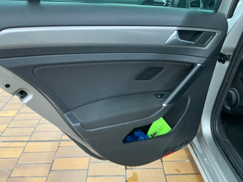 Volkswagen Golf VII 1.2 TSI Comfortline BlueMotion Tech 2014 – снимка 29