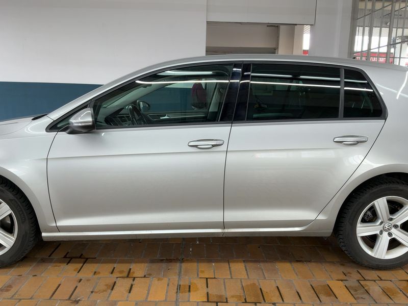 Volkswagen Golf VII 1.2 TSI Comfortline BlueMotion Tech 2014 – снимка 4