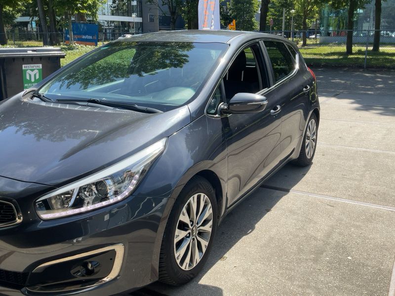 Kia cee'd 1.6 GDI Active 2017 – снимка 2