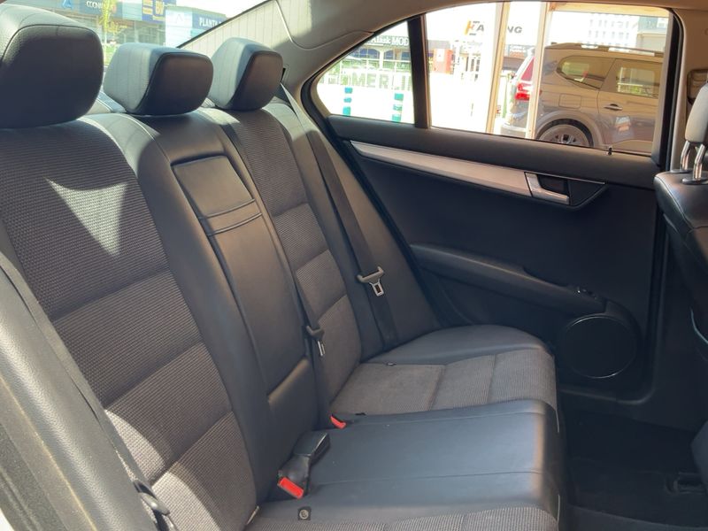 Mercedes-Benz C-Klasse C 220 CDI Avantgarde 2009 – снимка 14