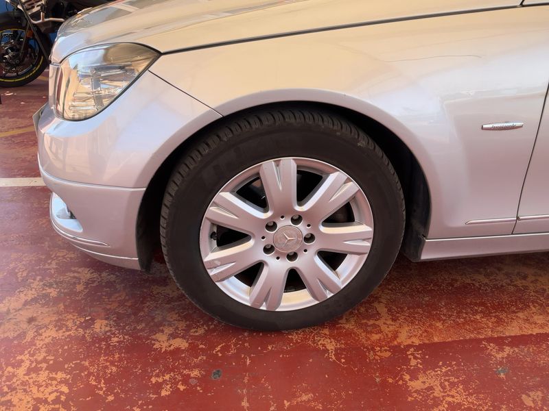 Mercedes-Benz C-Klasse C 220 CDI Avantgarde 2009 – снимка 17