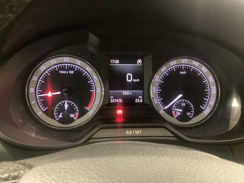 Skoda Octavia 1.6 TDI Like 2019 – снимка 18