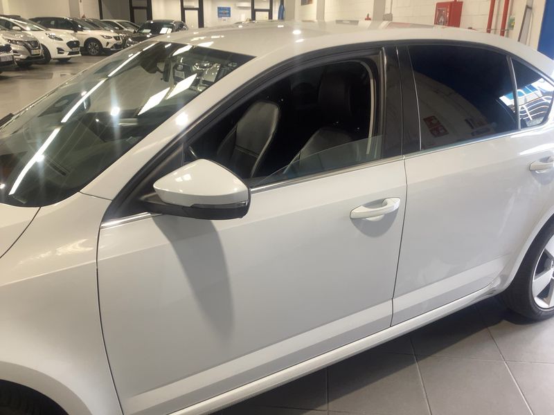 Skoda Octavia 1.6 TDI Like 2019 – снимка 4