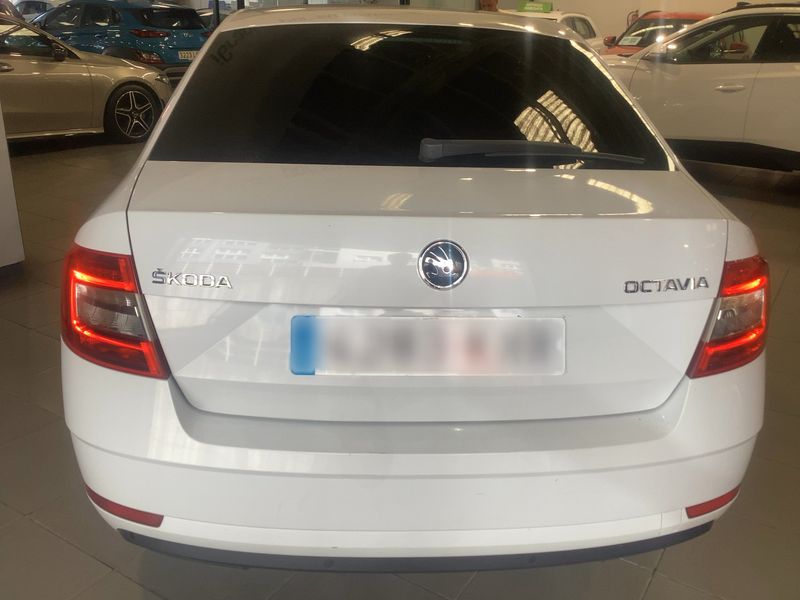 Skoda Octavia 1.6 TDI Like 2019 – снимка 7